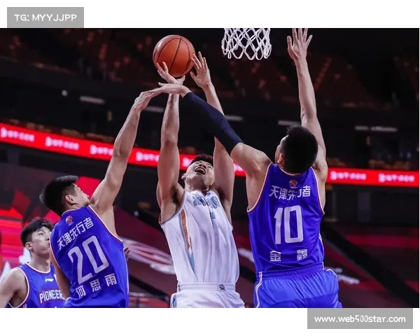 姚捷男子撑竿跳高连夺多项冠军 目标冲击更高记录创造历史